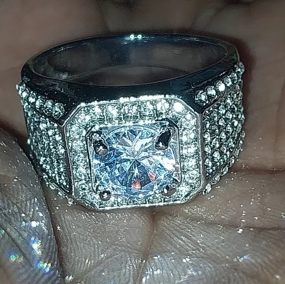 Classic Men's Silver Diamond Pavé Ring Sz 11